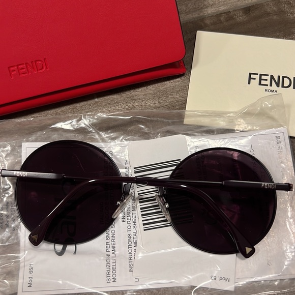 🔥🔥FENDI 53mm round sunglasses - Picture 6 of 8